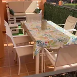 Rosma Islantilla, Entre El Mar Y El Golf